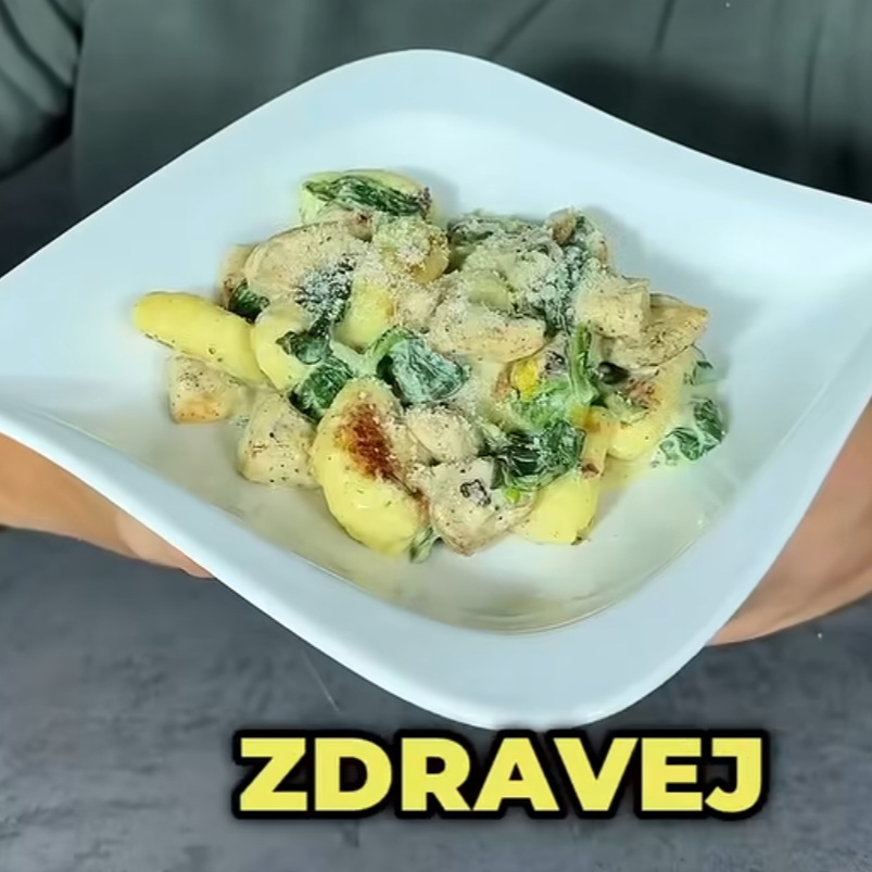 Domácí noky se špenátem a kuřecím